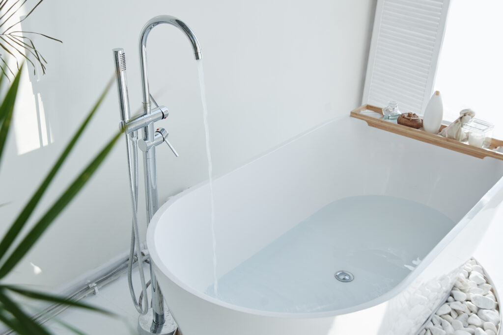 Water flowing into bathtub
